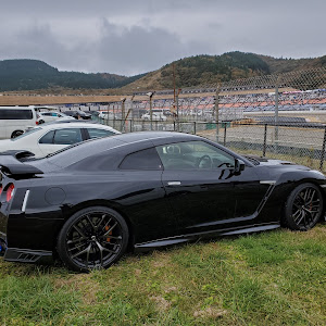 NISSAN GT-R R35