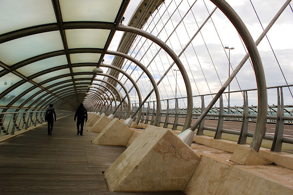 Puente tercer milenio, Zaragoza di Beatrice R