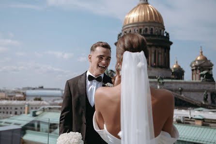 Fotógrafo de casamento Arina Kuleva (rikkiphoto). Foto de 8 de agosto 2023