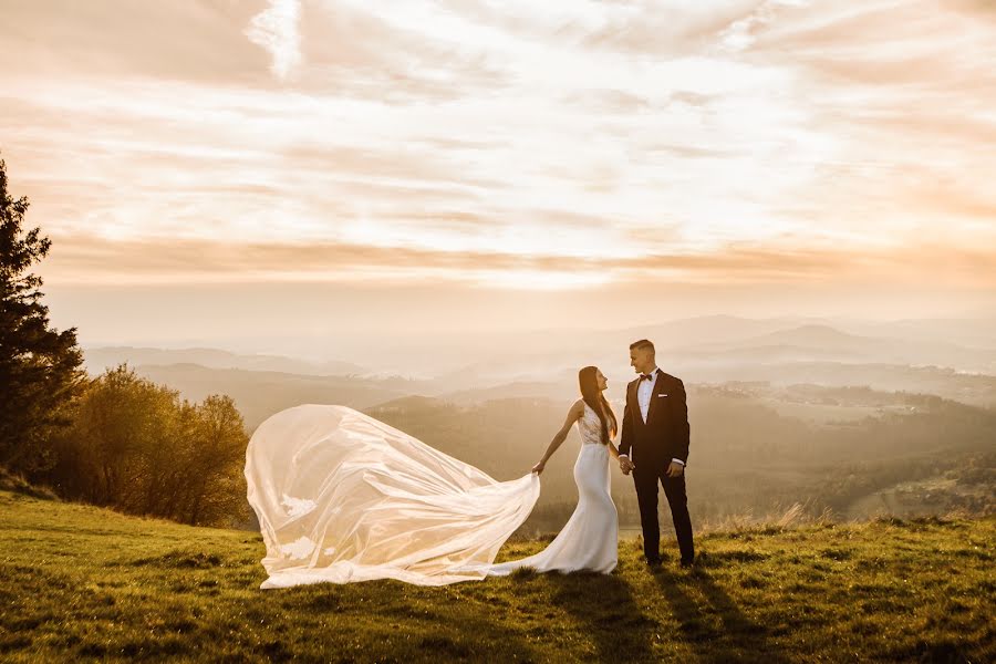 Photographe de mariage Monika Dziedzic (zielonakropka). Photo du 19 octobre 2023