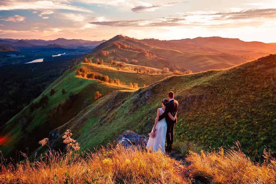 Fotógrafo de bodas Semen Viktorovich (prophotosv). Foto del 19 de septiembre 2017