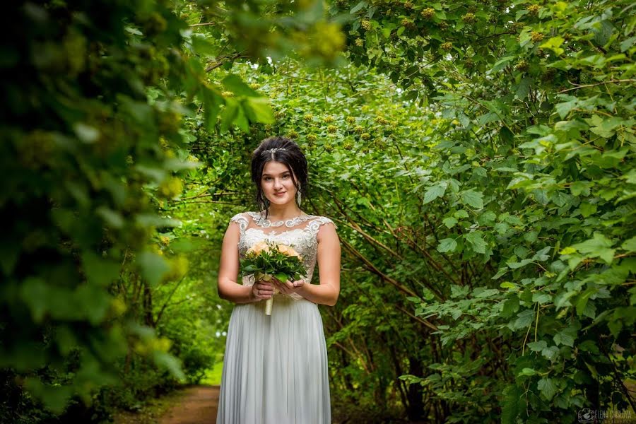 Fotografer pernikahan Elena Chislova (helenaphoto). Foto tanggal 2 Oktober 2019