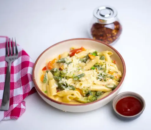 Whole Wheat Pasta In Tomato Sauce