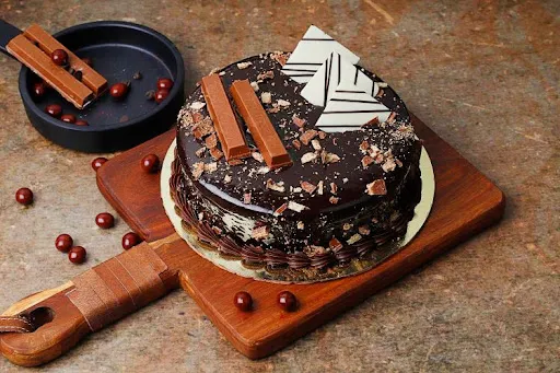 Crunchy Kitkat Cake (500 Grams)