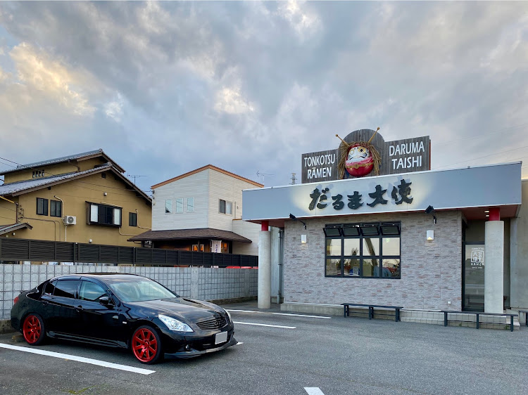 スカイラインのNISSAN SKYLINE・Weds Sport・g37・INFINITI・red wheelsに関するカスタム事例の投稿画像1枚目