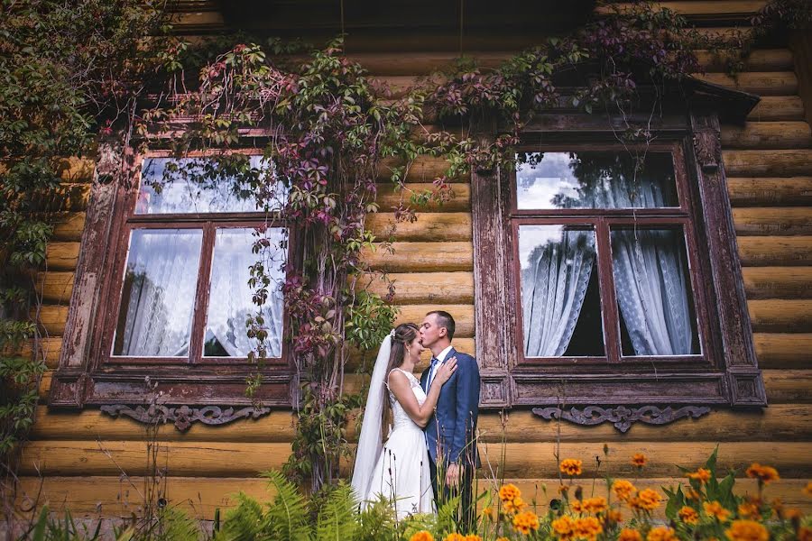 Fotografo di matrimoni Anna Lach (annalach). Foto del 25 febbraio 2020