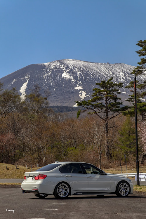 3シリーズ セダンのBMW・BBS・discover＿ct・vertical・フォトコンテストに関するカスタム事例の投稿画像1枚目