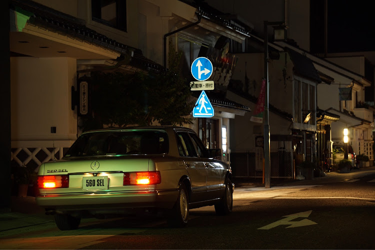Sクラスセダンのメルセデス・ベンツ・ネオクラシック・w126・560sel・ツーリングに関するカスタム事例の投稿画像5枚目