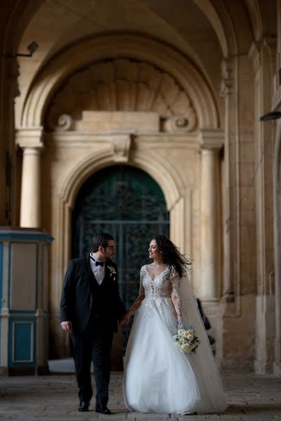 Wedding photographer Clive Xuereb (clivexuereb). Photo of 17 December 2019