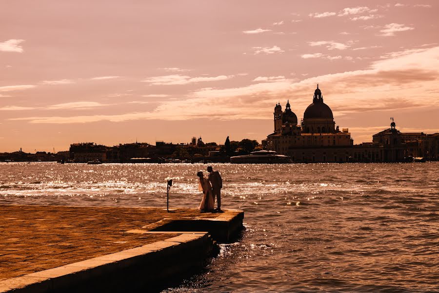 Wedding photographer Manuel Badalocchi (badalocchi). Photo of 28 June 2022