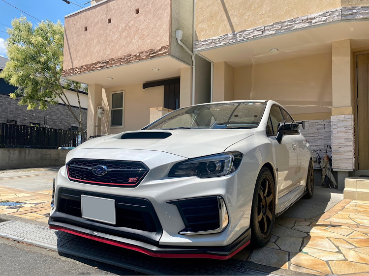 WRX STIのHKSスーパーターボマフラーTi・熱中症に注意・イカツイ顔・たまらんに関するカスタム事例の投稿画像1枚目