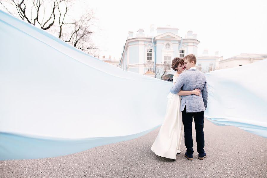 Wedding photographer Larisa Sarapkina (larisasarapkina). Photo of 11 February 2019