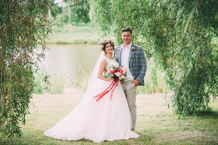 Wedding photographer Denis Khuseyn (legvinl). Photo of 25 August 2018