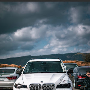 X5 E70