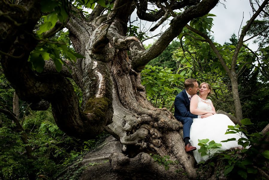 Fotógrafo de casamento Shirley Born (sjurliefotograf). Foto de 25 de julho 2017