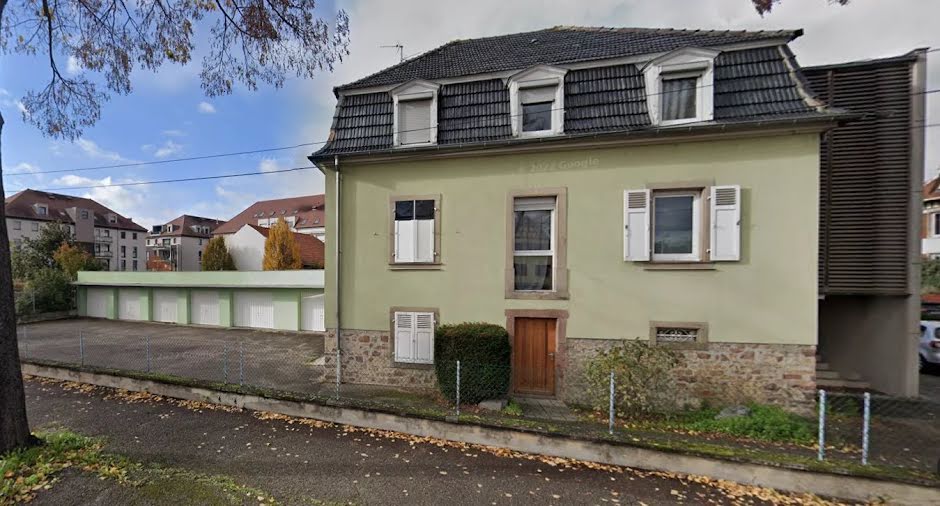 Vente immeuble 8 pièces 184 m² à Colmar (68000), 459 680 €