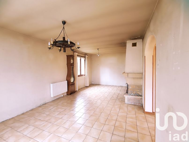 Vente maison 5 pièces 97 m² à Vieillespesse (15500), 170 000 €