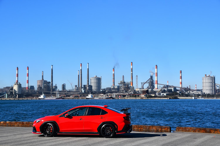 WRX S4のいつもイイネ&コメントありがとうございます🙇‍♂️・来年もよろしくお願いします・ライオンの隠れ家🦁・鹿島港・利根川に関するカスタム事例の投稿画像10枚目