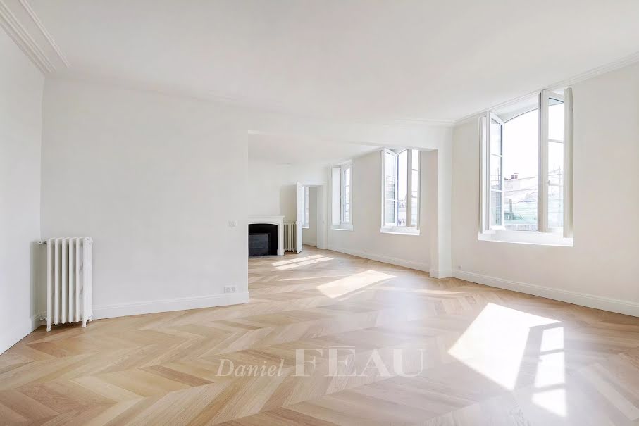 Location  appartement 6 pièces 178.59 m² à Paris 7ème (75007), 8 200 €