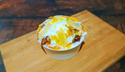 Pineapple Cake Dry Fruits Sundae