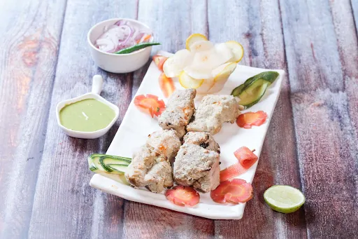 Boneless Murgh Malai Kebab