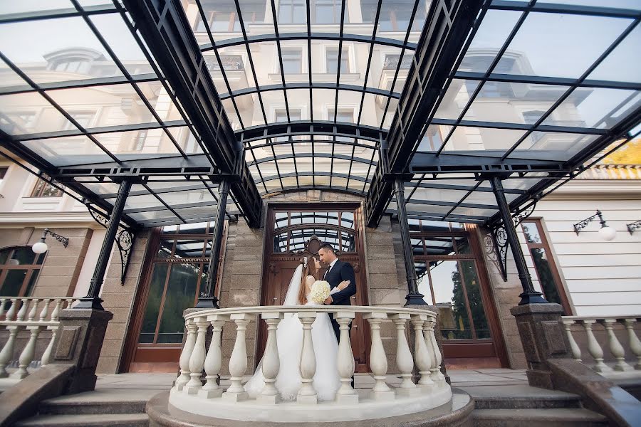 Fotógrafo de casamento Aleksandra Ilto (alexandra1first). Foto de 7 de fevereiro 2018