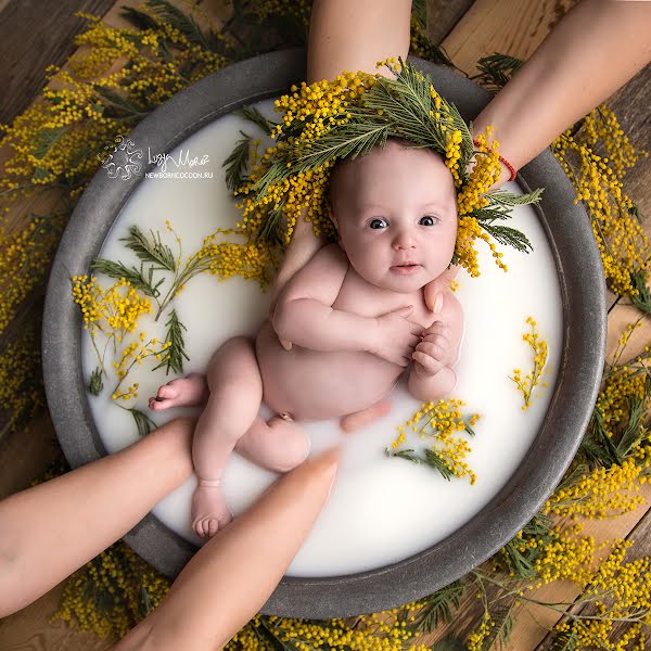 Jurufoto perkahwinan Lyusya Moroz (moroz). Foto pada 10 Mei 2022