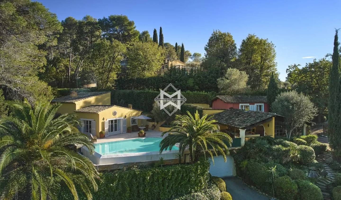 Villa with pool Mougins