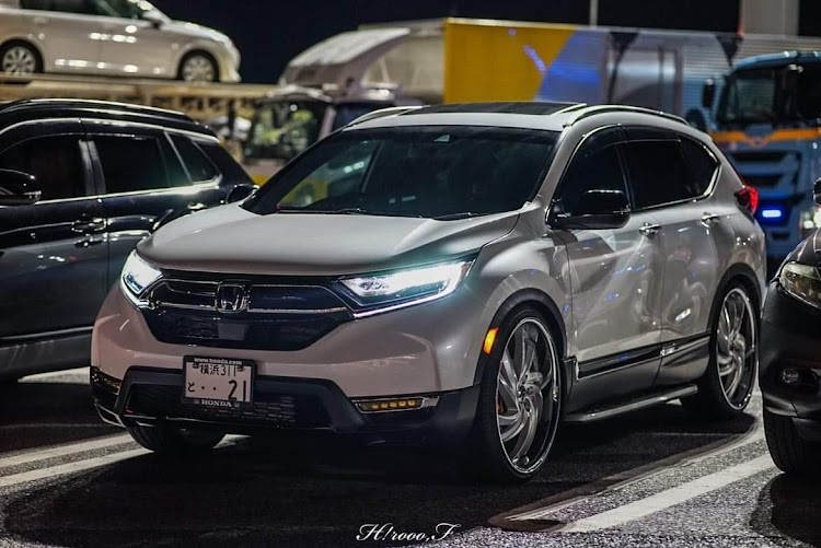 CR-VのCR-V・SUV・usカスタム好きと繋がりたい・プチオフ・24inchに関するカスタム事例の投稿画像2枚目
