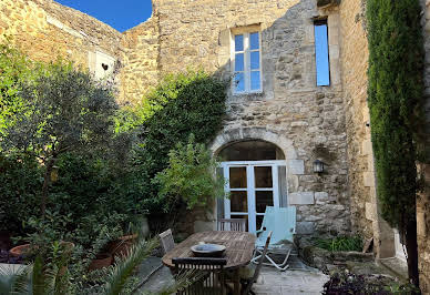 House with garden and terrace 2