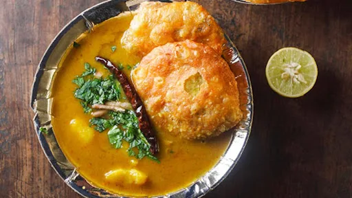 Kachori (2Pcs) - Aloo Subzi