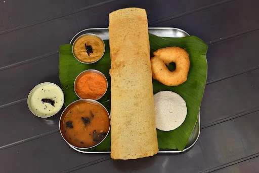 Mini Tiffin -thali [1 Idly, 1 Vada, 1 Mini Masala Dosa]