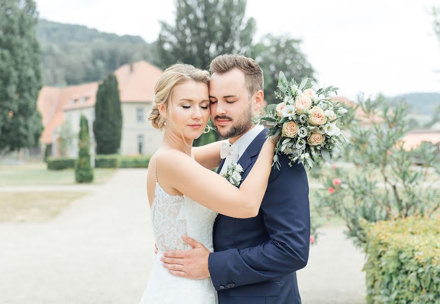 Fotógrafo de casamento Julia Sikira (sikira). Foto de 12 de janeiro 2020