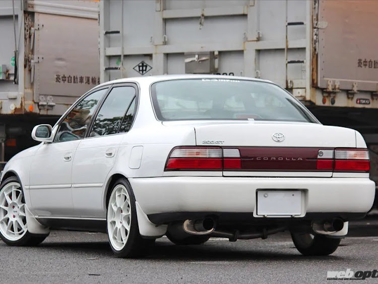 トシさんが投稿したTＲＤ2000・100系カローラにセリカのエンジン・カーチュウンユーザー様皆様大吉・復刻版　エンブレム・インターネットより転載に関するカスタム事例の投稿画像2枚目