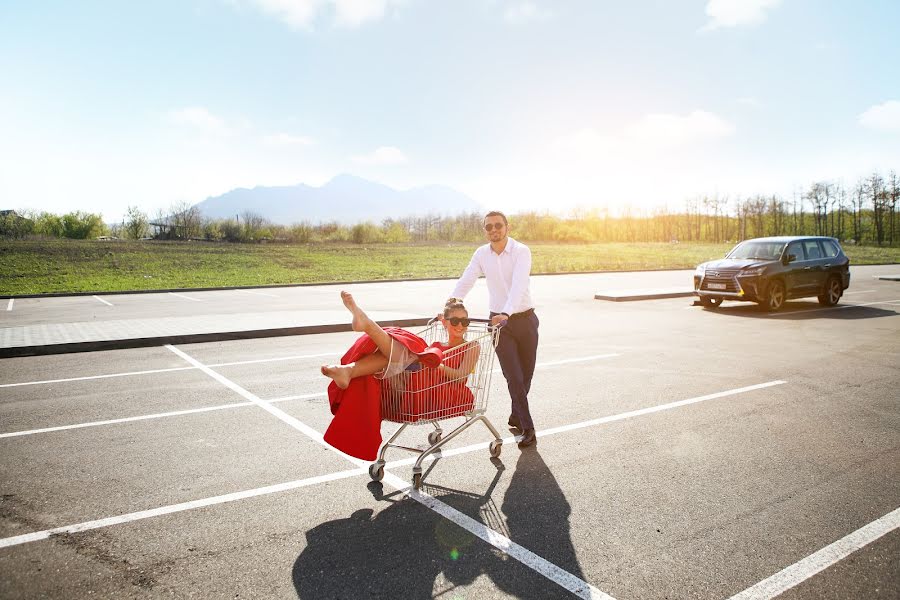 Hochzeitsfotograf Darina Valuyskaya (vdarina). Foto vom 14. Juni 2017