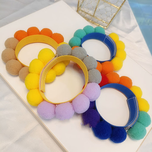 Title 4, Colored Fur Ball Bib with Photos, Corgi Necklac...