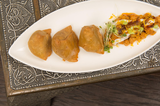 Delhi Samosa Chaat