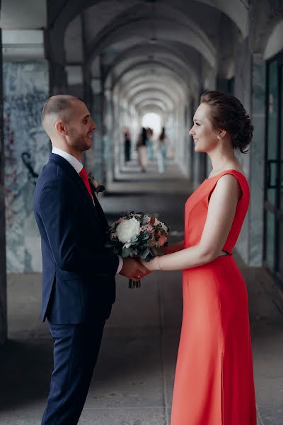 Fotógrafo de casamento Aleksandr Savenkov (savuchka57). Foto de 25 de junho 2023