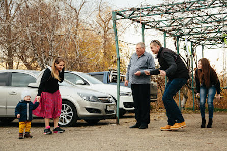 Fotógrafo de casamento Sergey Rzhevskiy (photorobot). Foto de 26 de dezembro 2015