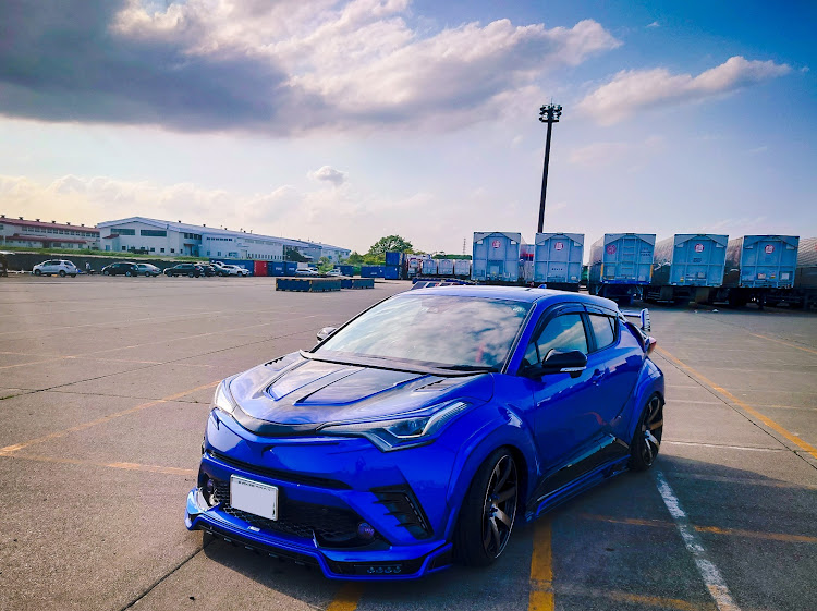 C-HRのteam9jupper・team9J・北海道・C-HR・ブルーに関するカスタム事例の投稿画像1枚目