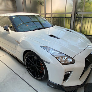 NISSAN GT-R R35