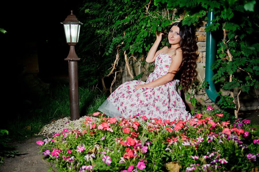 Wedding photographer Sos Khocanyan (armstudio). Photo of 5 July 2014