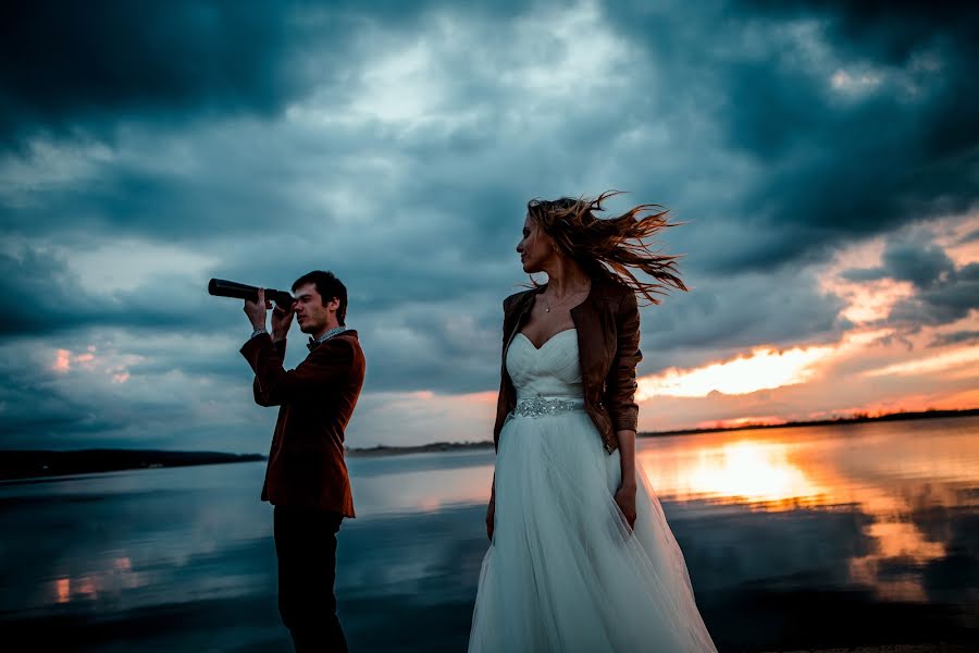 Fotógrafo de bodas Ilya Lobov (ilyailya). Foto del 12 de mayo 2016