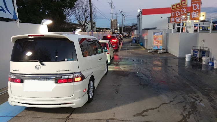 ステップワゴンの洗車に関するカスタム事例の投稿画像1枚目