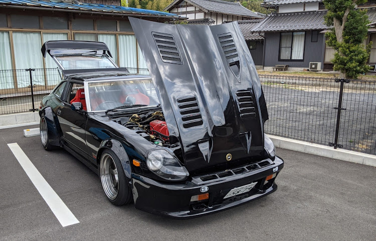 フェアレディZの昭和の日・GW初日は、休日出勤・昨日の愛車メンテナンス・今日は雨降り🌧️ですね・クルマ雑誌とDVD購入に関するカスタム事例の投稿画像2枚目