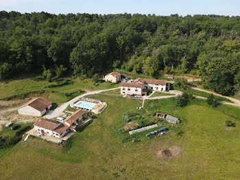 ferme à Montrem (24)