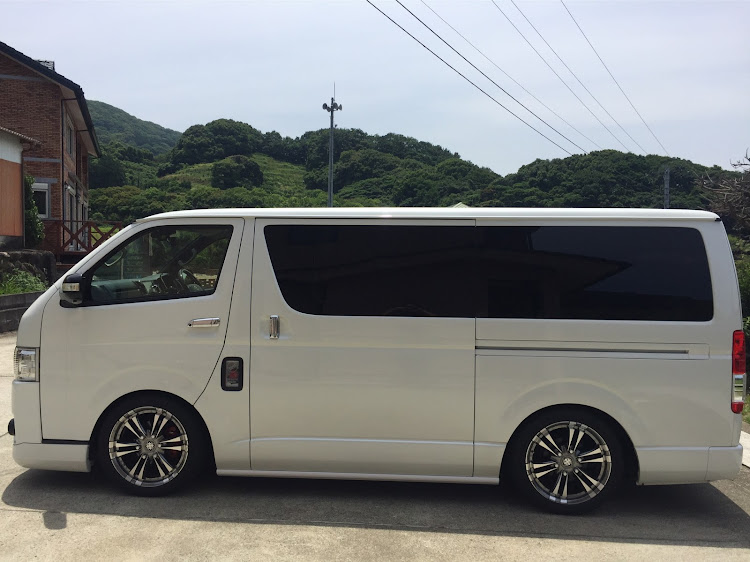 ハイエースバンのハイエース好きな人と繋がりたい・DIY・エアコンダクト仕様・言わんと分からん・洒落屯車に関するカスタム事例の投稿画像5枚目