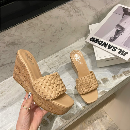 Title 2, Womens Summer New Wood Grain One-word Drag Squ...