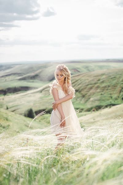 Wedding photographer Kseniya Grechishkina (kssmorodina). Photo of 27 May 2017