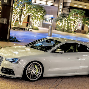 RS5 クーペ B8